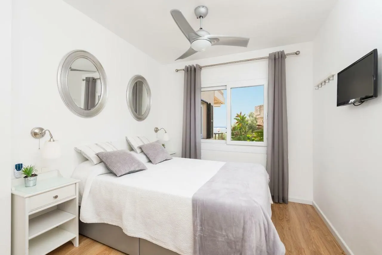아파트 Alcanada Torre Mayor, Solo 50 Metros Del Mar 알쿠디아